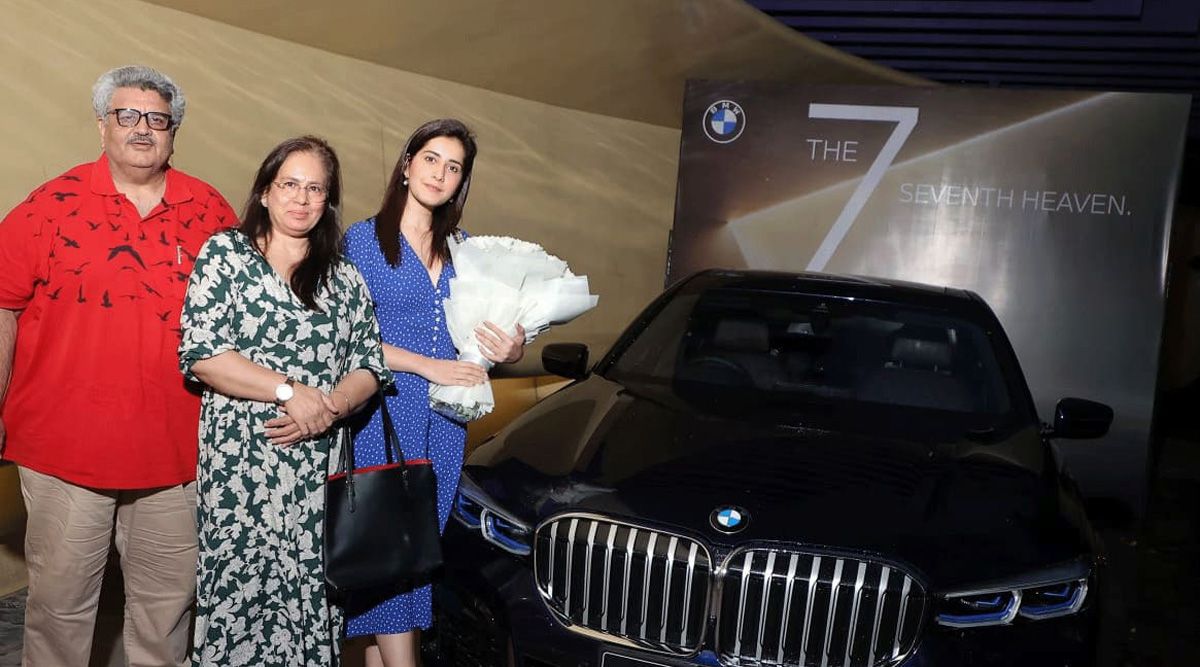 Raashi Khanna gifts a Rs. 1.40 cr premium BMW7 series to her mom on Mother's Day