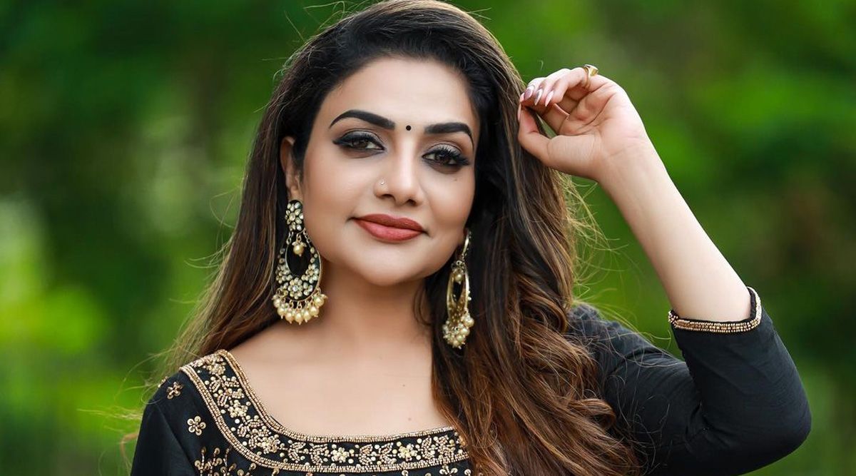 Rimi Tomy denies wedding rumours:There is no marriage, let me live like this