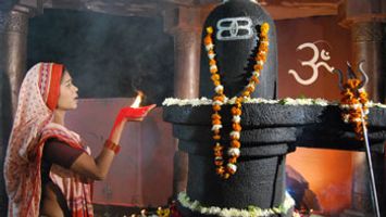 $videos->thumbnail_name trailer