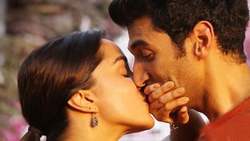 $videos->thumbnail_name trailer