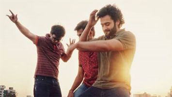 $videos->thumbnail_name trailer