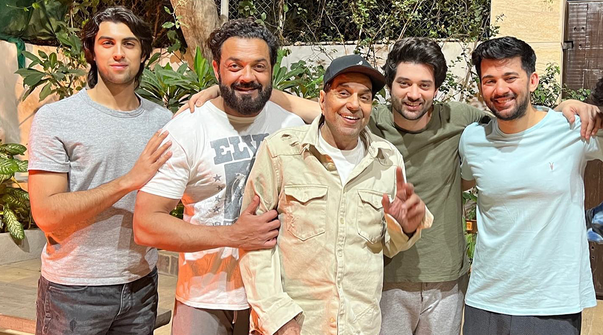 Dharmendra, Bobby Deol, and grandsons Aryaman, Karan and Rajveer, 3 generations in one frame!