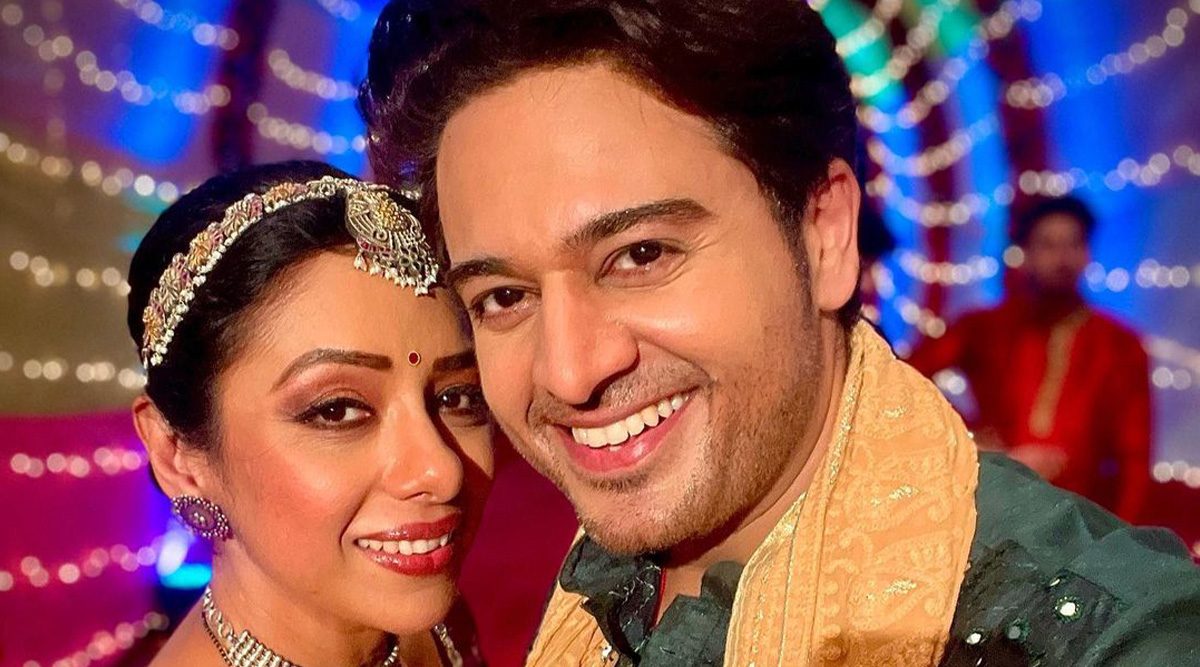 Anupamaa: Gaurav Khanna and Rupali Ganguly dress in ethnic attire to celebrate Navratri