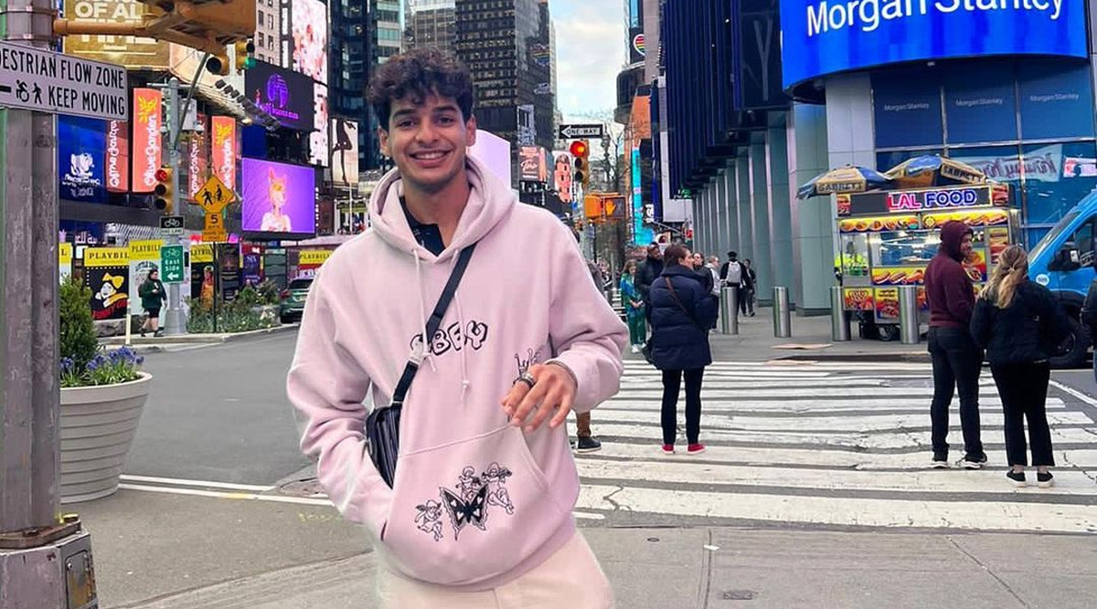 Ishaan Khatter posts fantastic & conventional Times Square shots; gets reactions from Katrina Kaif and Mrunal Thakur