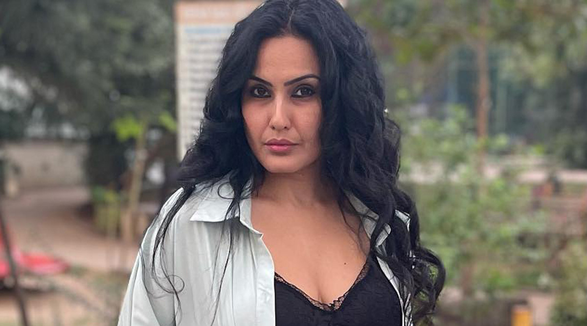 Kamya Punjabi respond to a Twitter user very harshly by saying, GANDAGI KI DUKAAN KAHI AUR LE JAAIYE; Why?