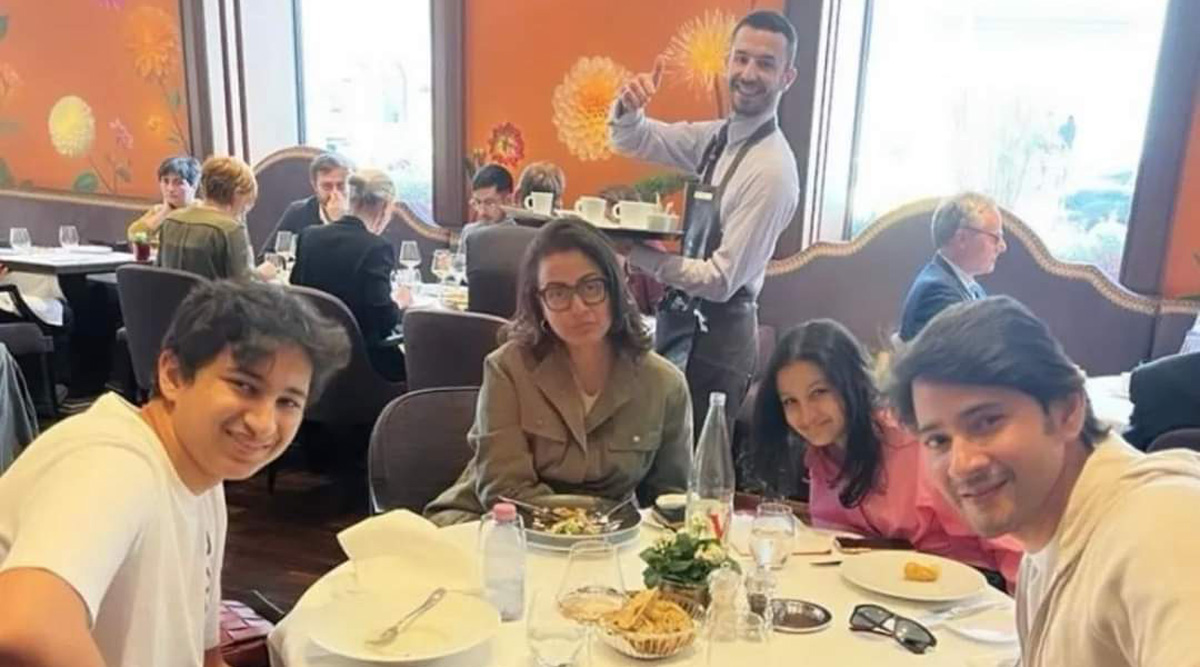 Mahesh Babu looks dapper in this new family photo: Namrata Shirodkar calls him 'my superstar'