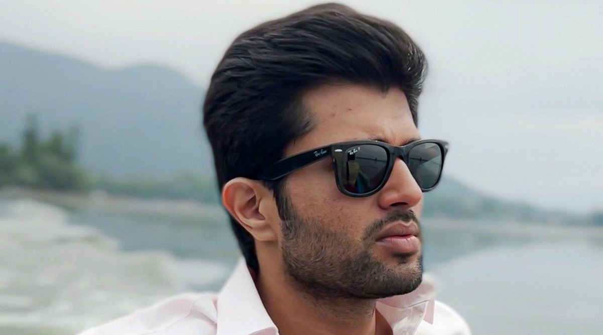 Vijay Deverakonda relishes his boat ride; calls Liger the ‘biggest film’ of his career