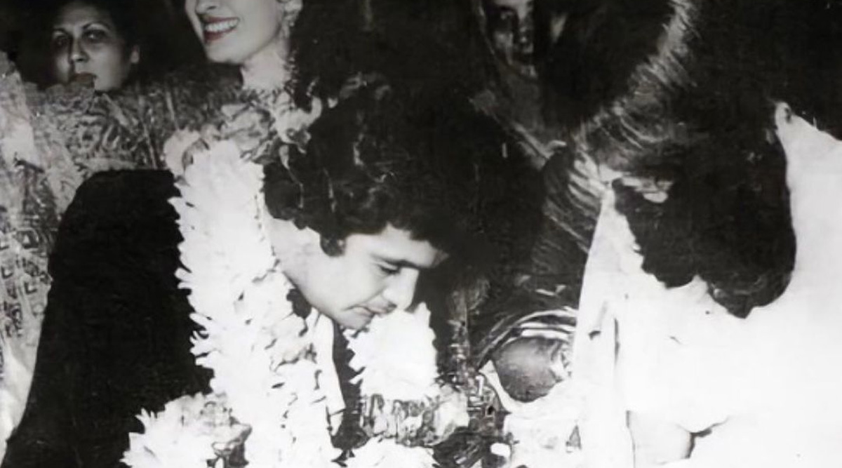 Amid Ranbir-Alia wedding rumours, Neetu Singh shares a flashback picture of her engagement to Rishi Kapoor