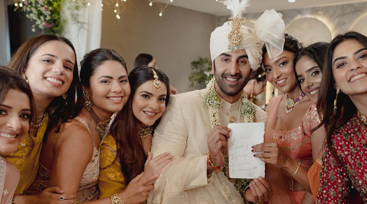 Ranbir’s special gift to the bridesmaids at the wedding is a pledge to keep Alia happy forever!